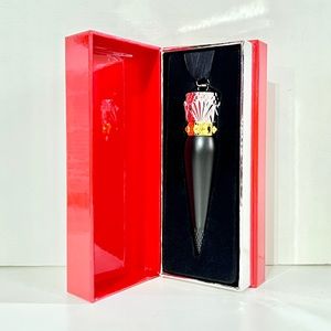 Christian Louboutin Rouge Louboutin Velvet Matte lipstick - Rouge Louboutin 001M